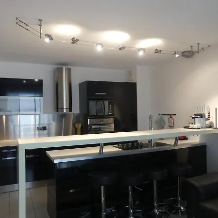 2 Pieces, Meridia Apartman Nizza